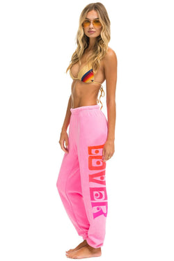 LOVER SWEATPANTS - NEON PINK