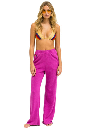 WIDE LEG POCKET SWEATPANTS - MAGENTA