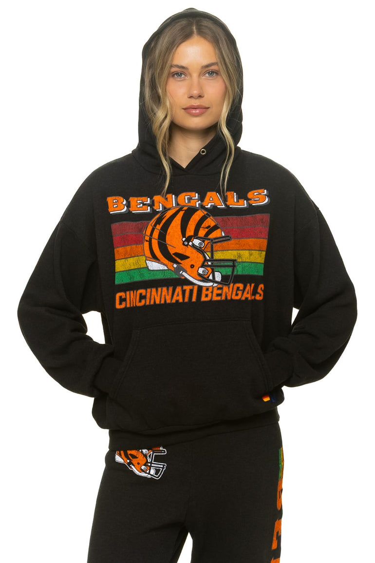 CINCINNATI BENGALS HELMET RELAXED PULLOVER HOODIE - BLACK