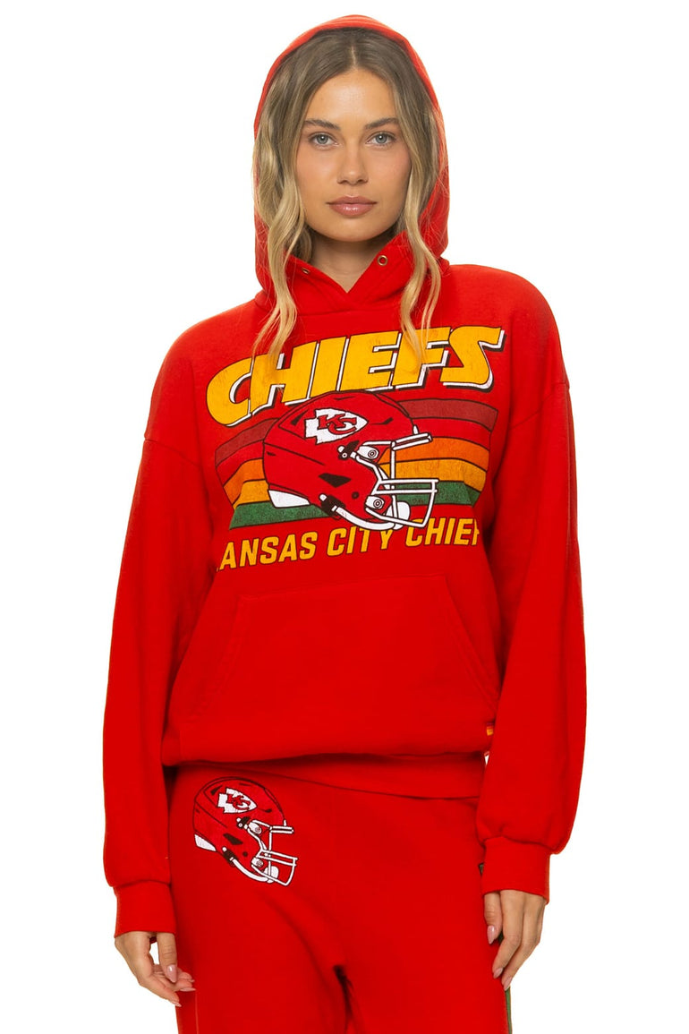 KANSAS CITY CHIEFS HELMET RELAXED PULLOVER HOODIE - RED