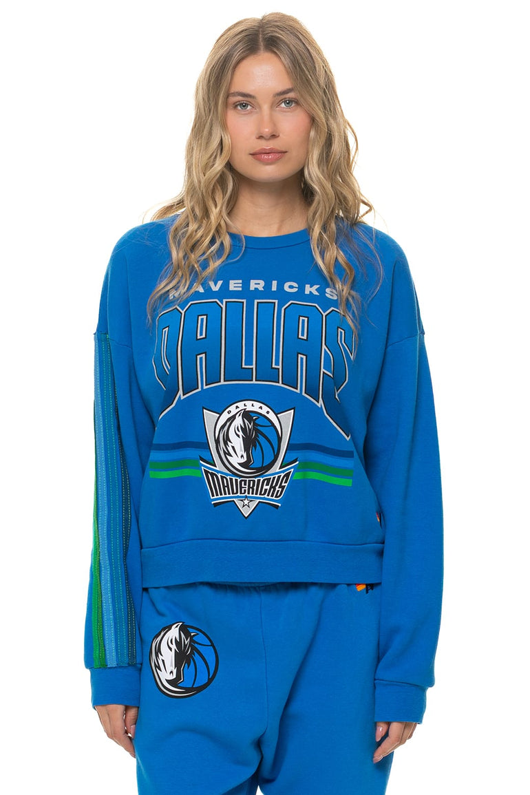 DALLAS MAVERICKS 2026 RELAXED CREW SWEATSHIRT - MAVERICKS BLUE