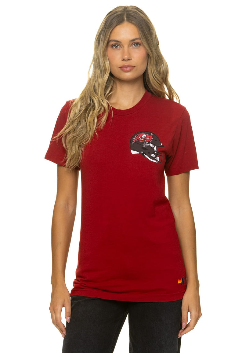 TAMPA BAY BUCCANEERS HELMET CREW TEE SHIRT - CRIMSON