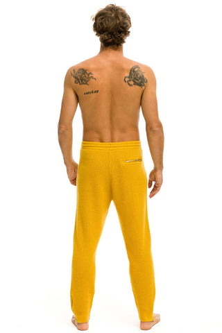 MEN'S VINTAGE CABIN CASHMERE SWEATER PANT - GOLD WOMENS Aviator Nation