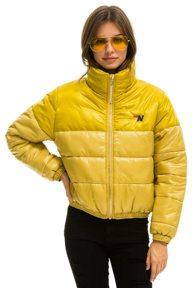 WOMEN'S COLOR BLOCK HALF AND HALF APRES PUFFER JACKET - HONEY GLOSSY Jacket Aviator Nation