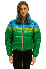 WOMEN'S COLOR BLOCK LUXE APRES PUFFER JACKET - GLOSSY AMAZON Jacket Aviator Nation