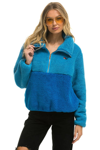 WOMEN'S TEDDY APRES HALF ZIP COLOR BLOCK JACKET - OCEAN Women's Outerwear Aviator Nation