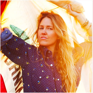 Paige posing with CA flag