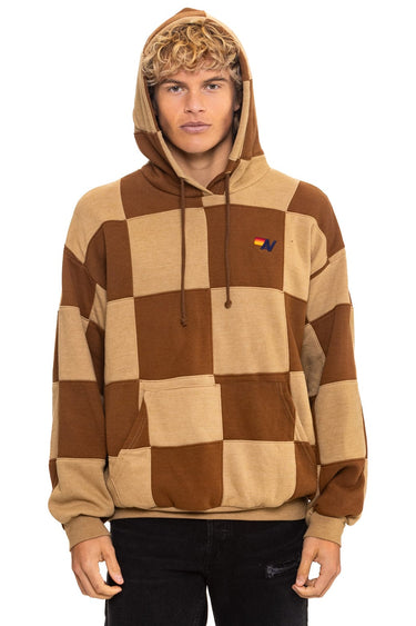CHECK QUILT RELAXED PULLOVER HOODIE - TAN // CINNAMON