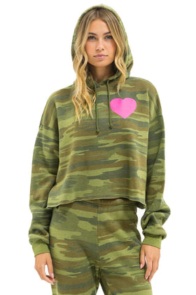 HEART RELAXED CROPPED PULLOVER HOODIE
