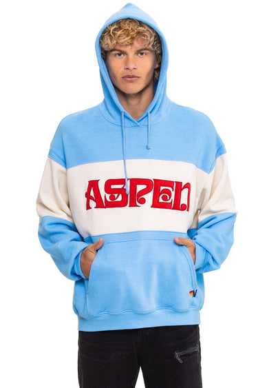 ASPEN EMBROIDERY COLOR BLOCK PULLOVER HOODIE RELAXED - SKY // VINTAGE WHITE