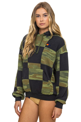 CHECK QUILT RELAXED PULLOVER HOODIE