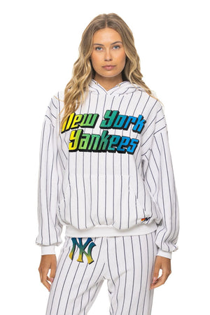 PRESALE: NEW YORK YANKEES PINSTRIPE 2026 RELAXED PULLOVER HOODIE - WHITE // NAVY