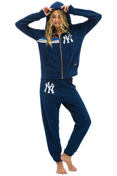 NY YANKEES STRIPE UNISEX SWEATPANTS NAVY // USA