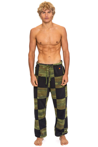 CHECK QUILTED SWEATPANTS - SMOKE // CAMO