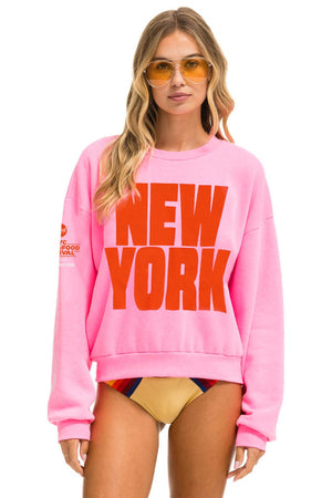 NEW YORK WINE & FOOD 2025 CREW SWEATSHIRT RELAXED - NEON PINK