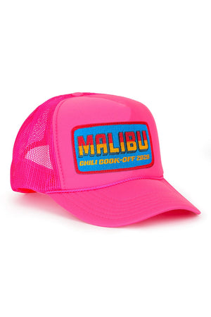 MALIBU CHILI COOK-OFF 2026 VINTAGE LOW RISE TRUCKER - NEON PINK
