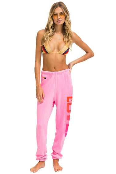 LOVER SWEATPANTS - NEON PINK