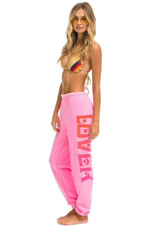 LOVER SWEATPANTS - NEON PINK