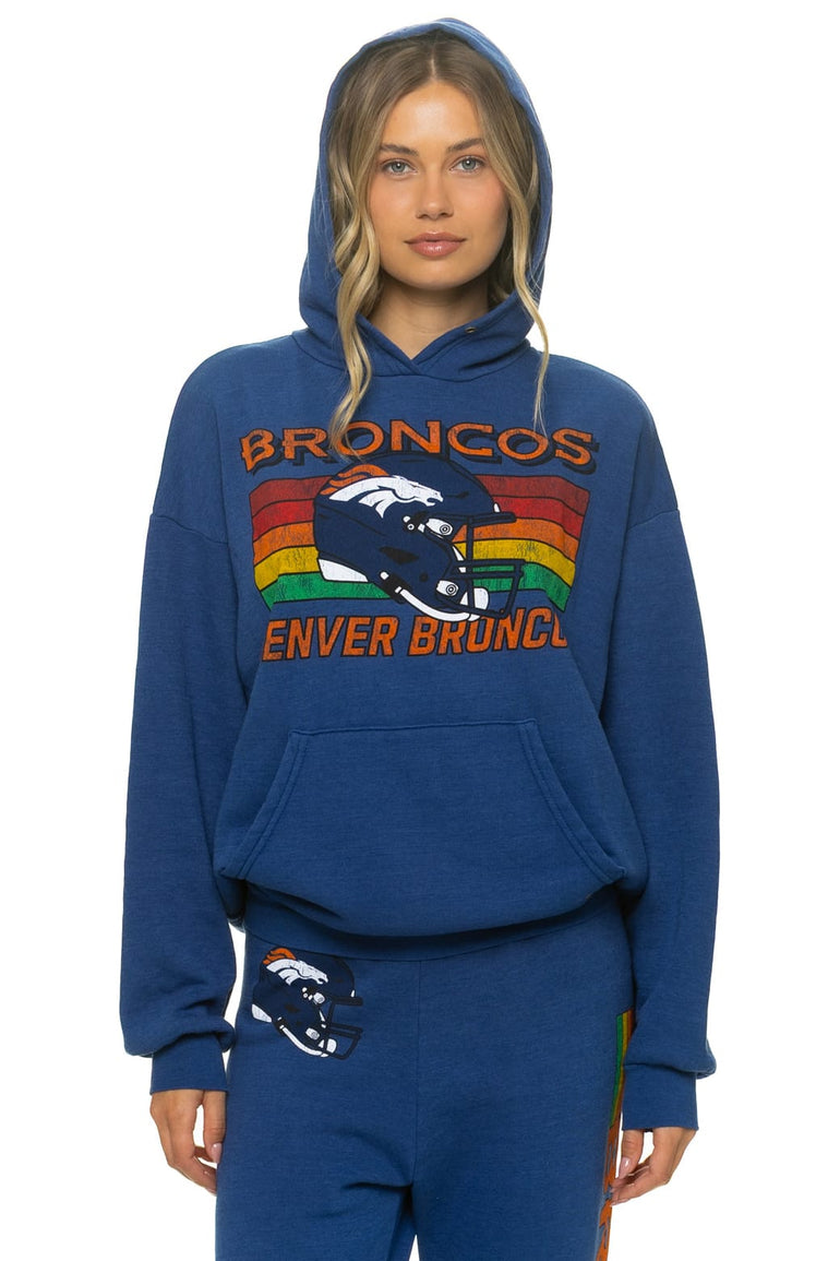 DENVER BRONCOS HELMET RELAXED PULLOVER HOODIE - ROYAL