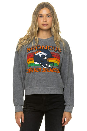 DENVER BRONCOS HELMET RELAXED CREW SWEATSHIRT - HEATHER
