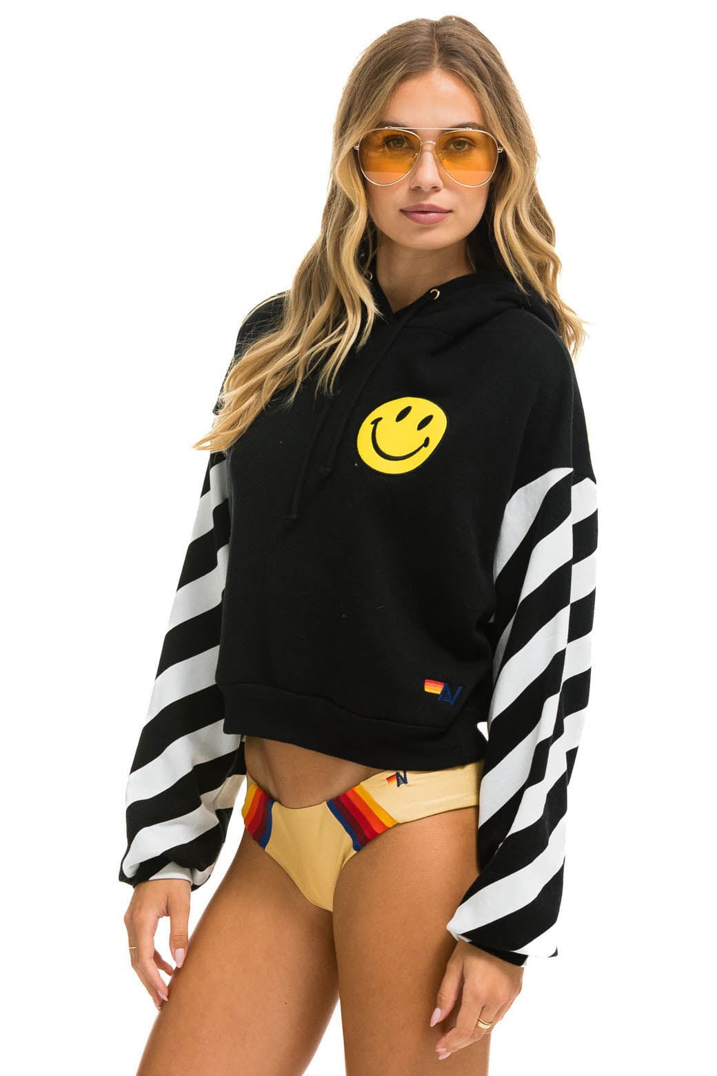 CAUTION STRIPE SLEEVE SMILEY 2 EMBROIDERY RELAXED CROPPED PULLOVER