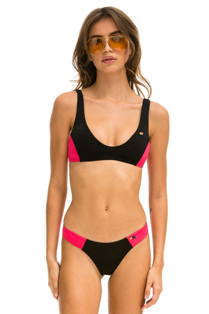 HI-CUT COLOR BLOCK CHEEKY BIKINI BOTTOMS - BLACK // RED