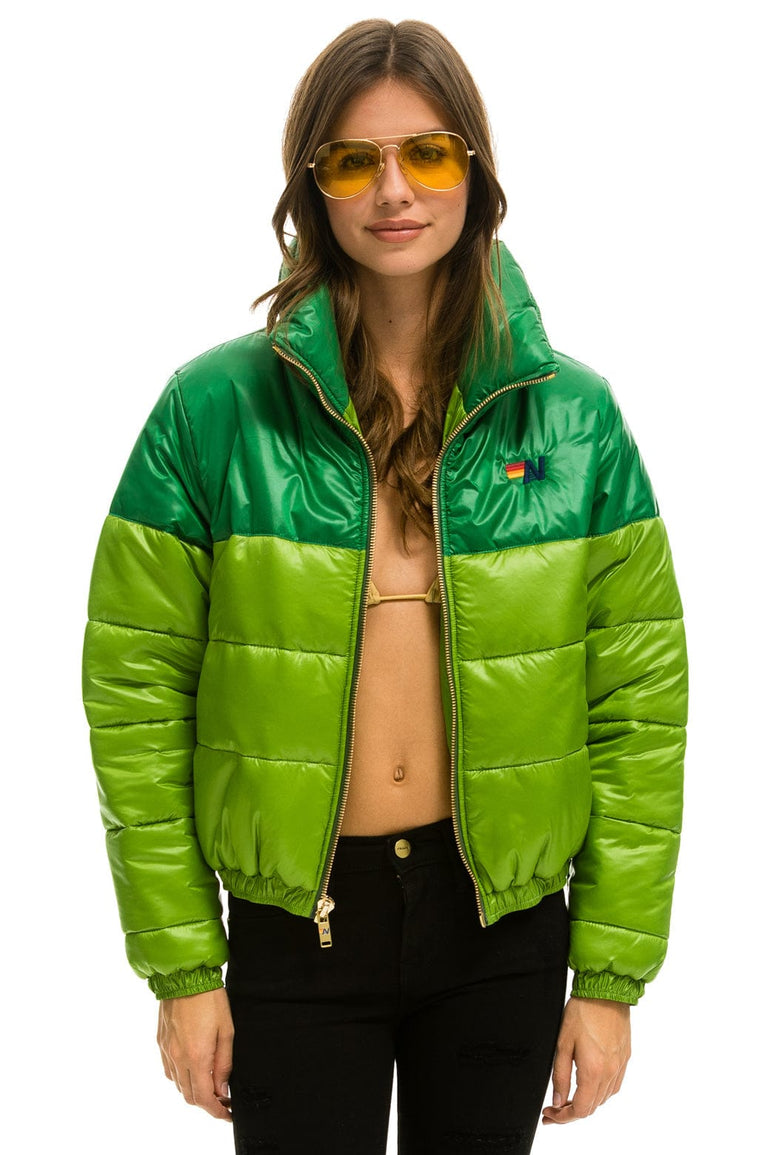 WOMEN'S COLOR BLOCK HALF AND HALF APRES PUFFER JACKET - AMAZON GLOSSY Jacket Aviator Nation 