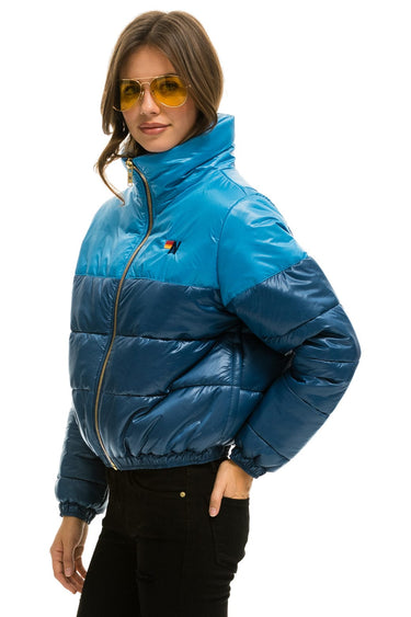 WOMEN'S COLOR BLOCK HALF AND HALF APRES PUFFER JACKET - OCEAN GLOSSY Jacket Aviator Nation 